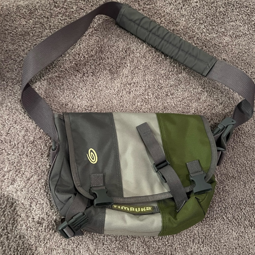 Timbuk2 small message bag